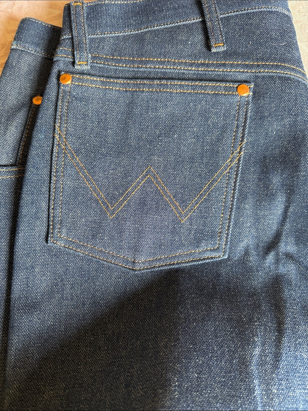 Wrangler Men's Jeans in Dark Blue Relaxed Fit - Picture 3 of 3